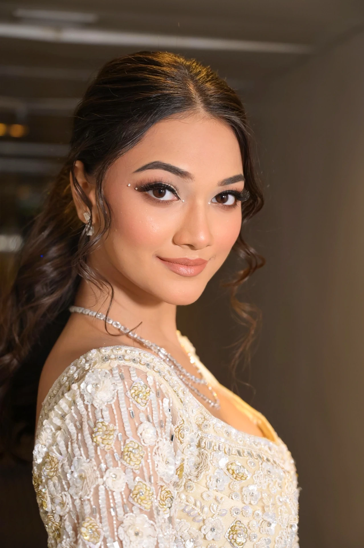 Makeup & Hair Style Educator 3